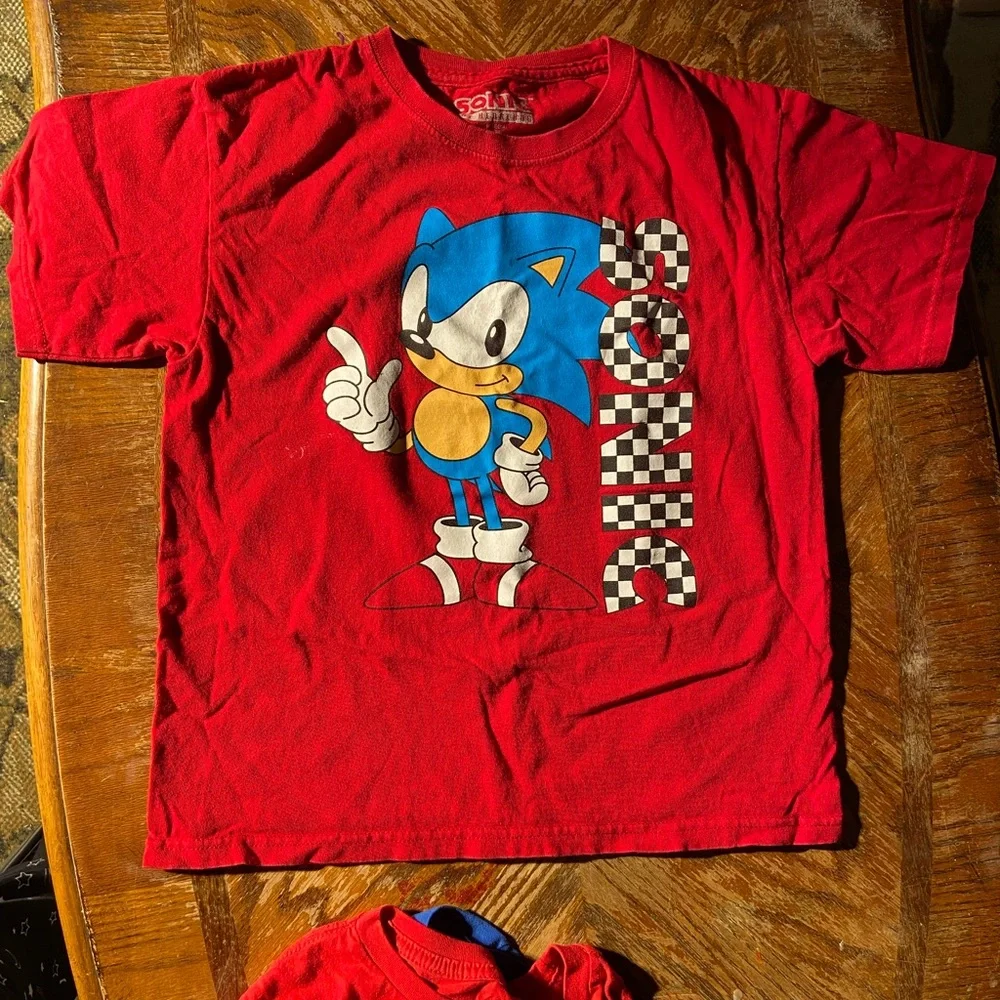 Sonic T-shirt bundle(5 shirts) boys 10/12 - Picture 5 of 6
